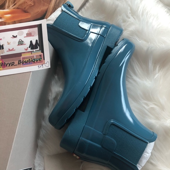 Hunter Original Refined Chelsea Rain Boots - Picture 3 of 12